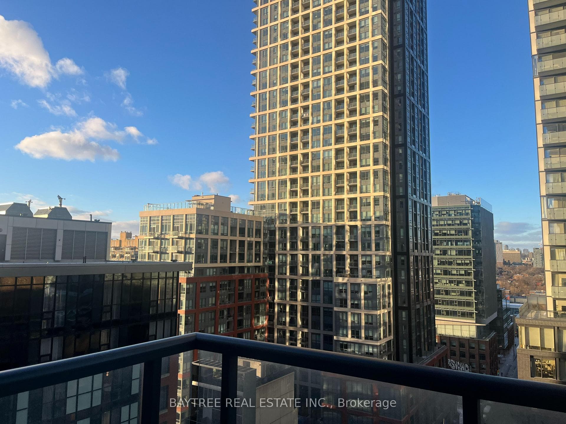 87 Peter Street Unit 1606, Downtown Toronto / Waterfront, ON M5V 0P1 - Photo 1