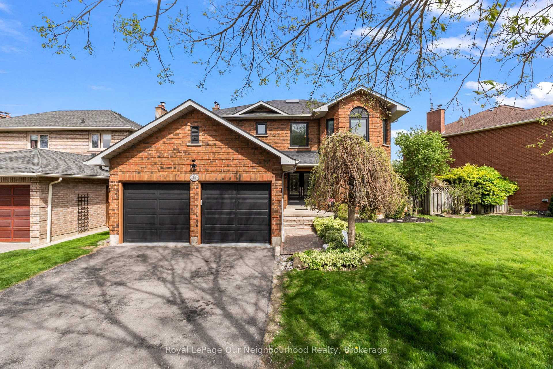 35 Forest Heights Street, Whitby