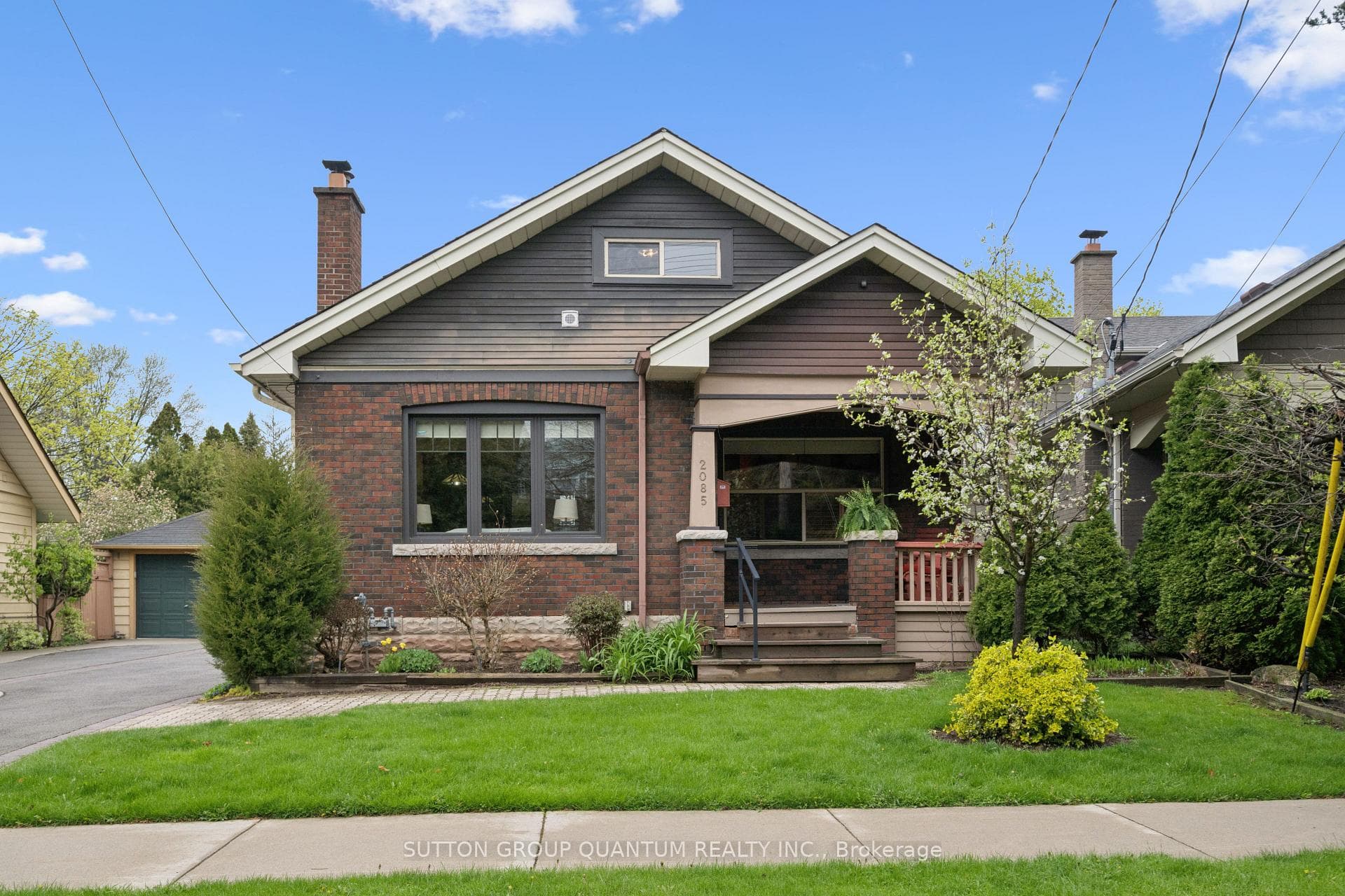 2085 Emerald Crescent, Burlington