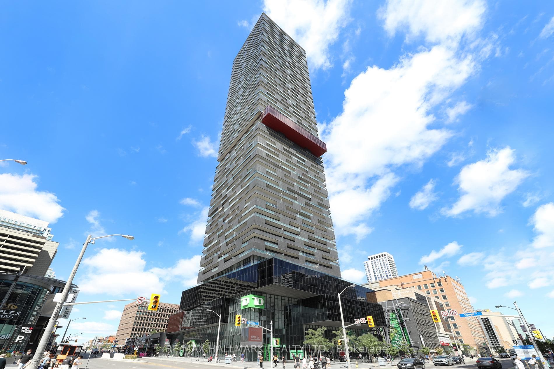 8 Eglinton Avenue Unit 5009, Leaside / Davisville, ON M4P 0C1 - Photo 1