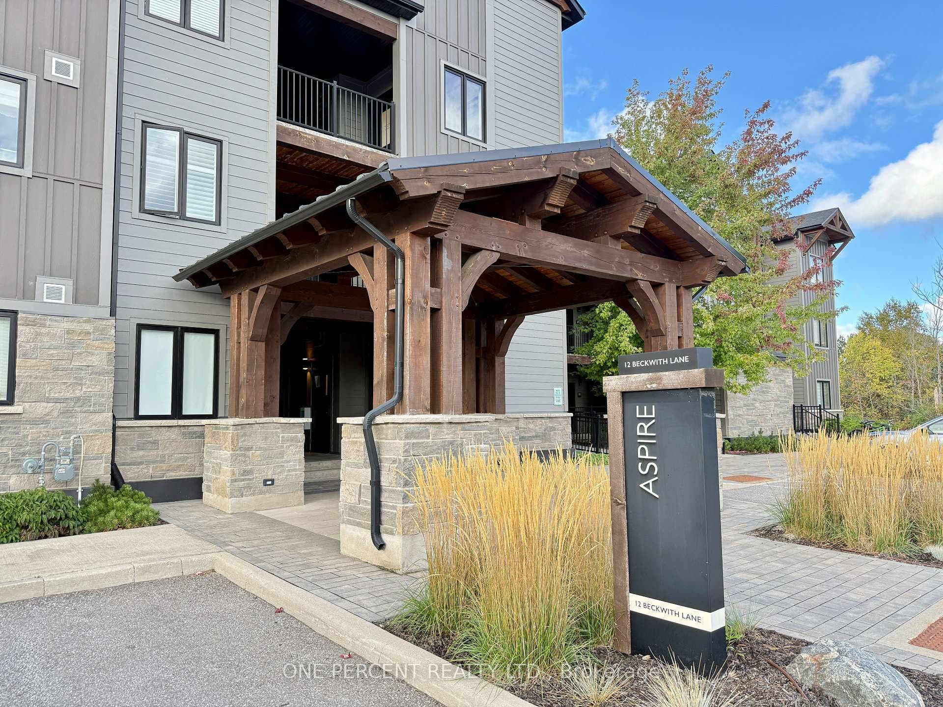 12 Beckwith Lane Unit 302, Blue Mountains, ON L9Y 0A4 - Photo 1