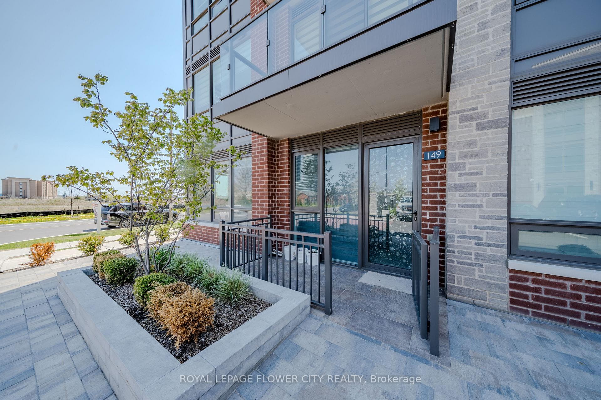 65 Attmar Drive Unit 149, Brampton, ON L6P 0Y6 - Photo 1