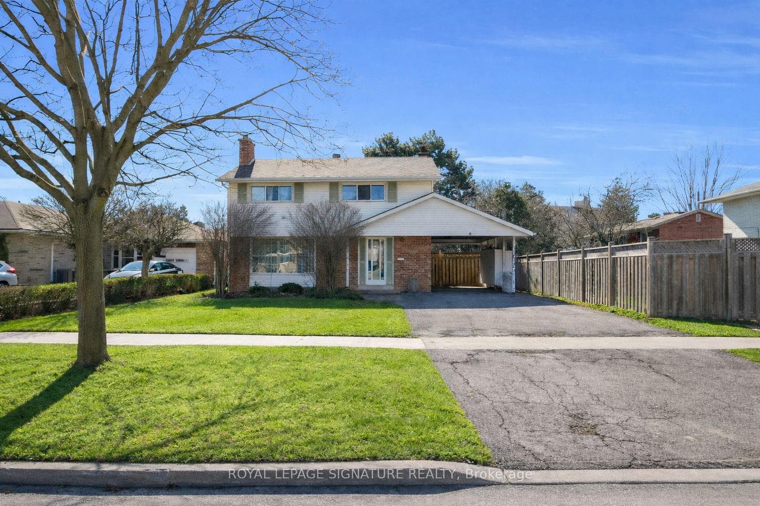 8 Underhill Drive, Don Mills / Parkwoods / Victoria Village, ON M3A 2J2 - Photo 1