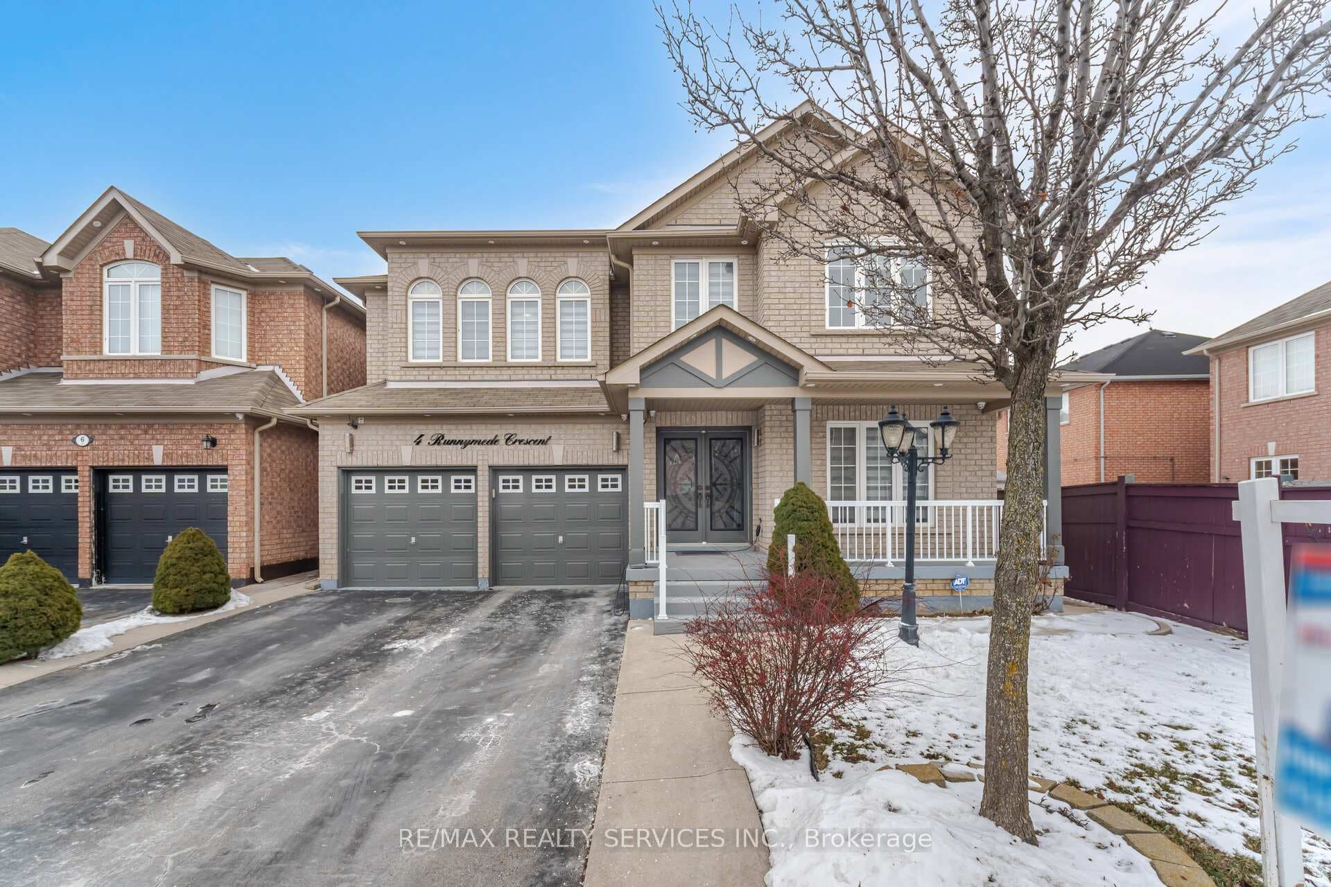 4 Runnymede Crescent, Brampton, ON L6R 0L3 - Photo 1