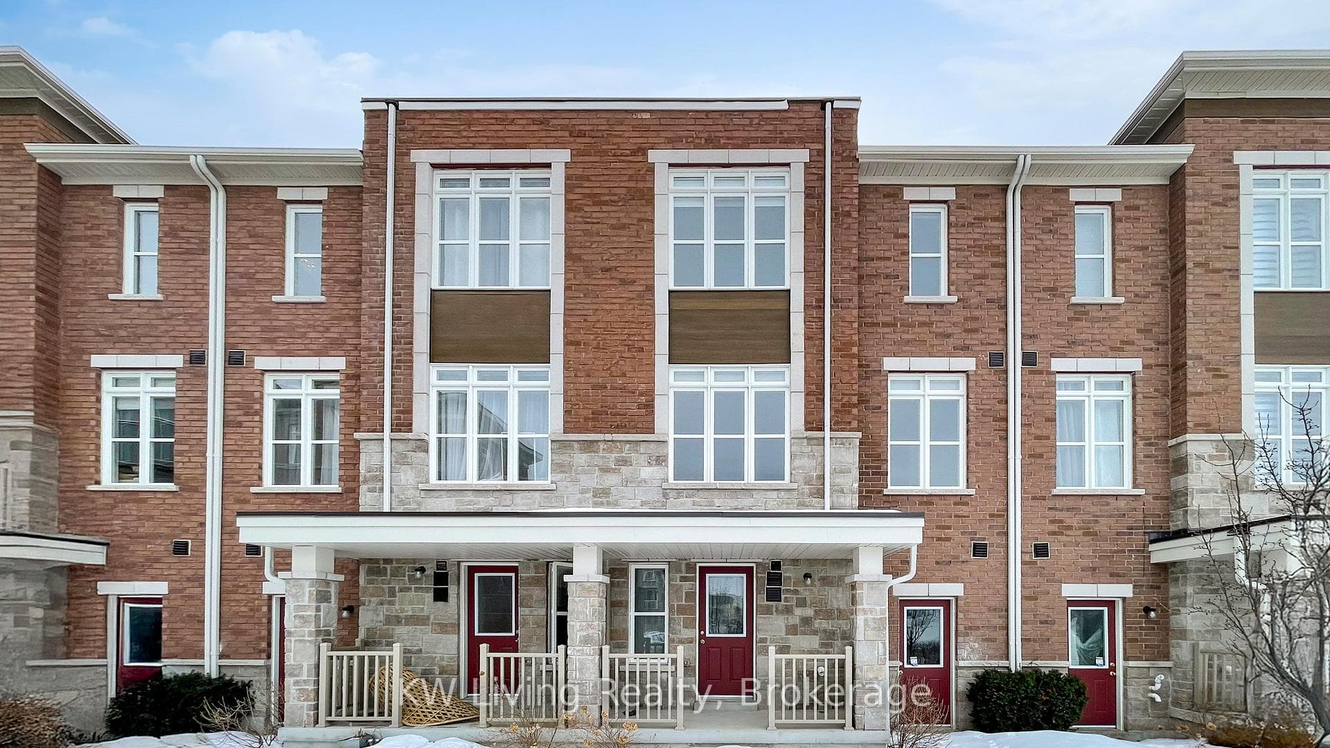 2540 William Jackson Drive Unit 303, Pickering, ON L1X 0E4 - Photo 1