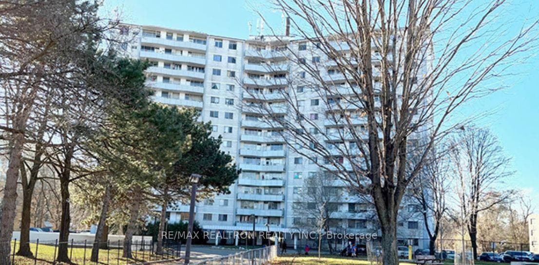 500 Dawes Road Unit 322, Danforth / East York, ON M4B 2G1 - Photo 1