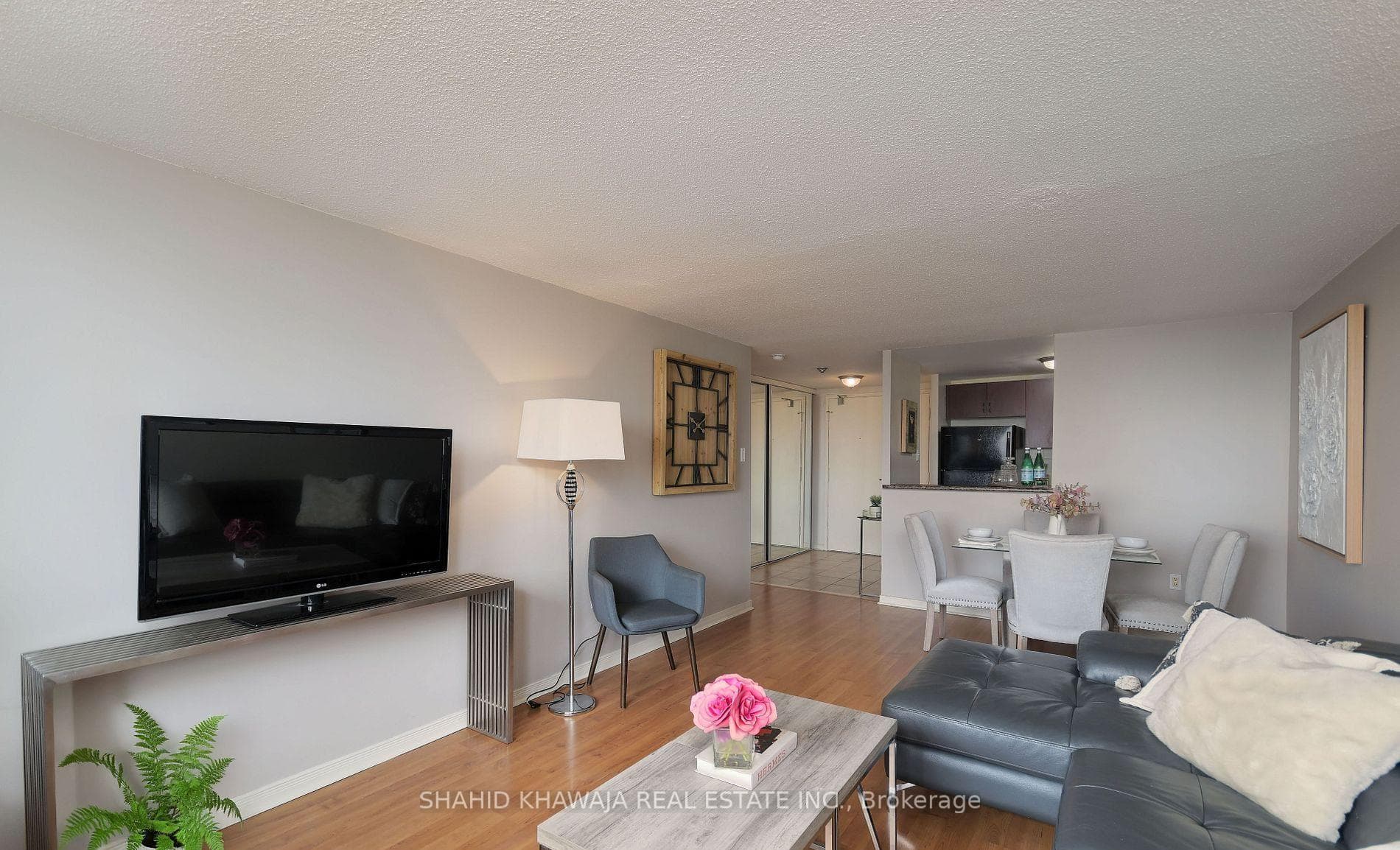 6720 Glen Erin Drive Unit 410, Mississauga, ON L5N 3K8 - Photo 1