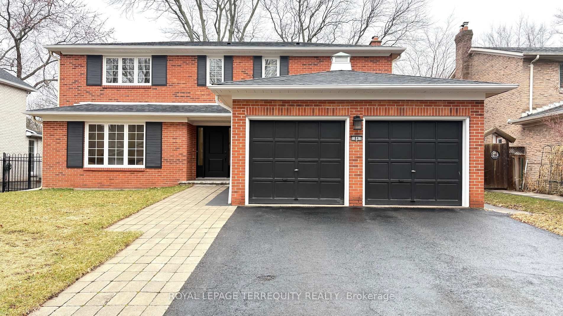 1841 Sherwood Forrect Circle