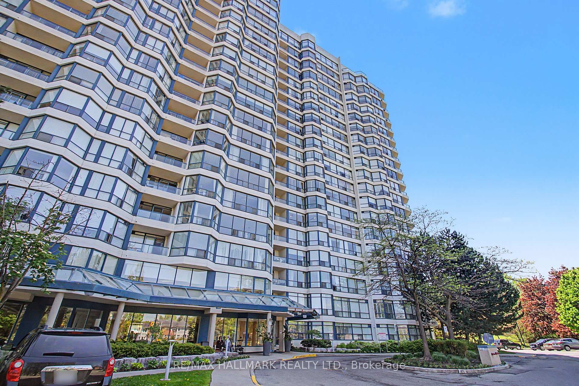 1 Clark Avenue Unit 1007, Vaughan, ON L4J 7Y6 - Photo 1