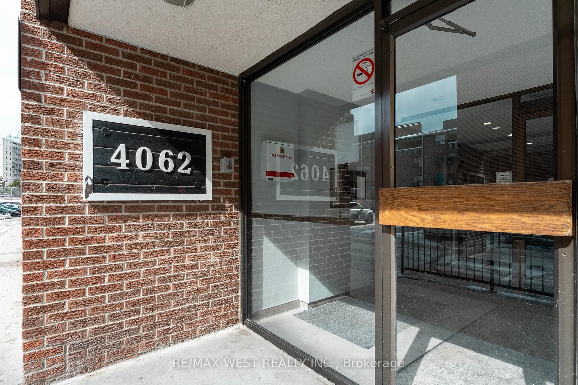 4062 Lawrence Avenue Unit 612, Rouge / Port Union / Malvern, ON M1E 4V5 - Photo 1