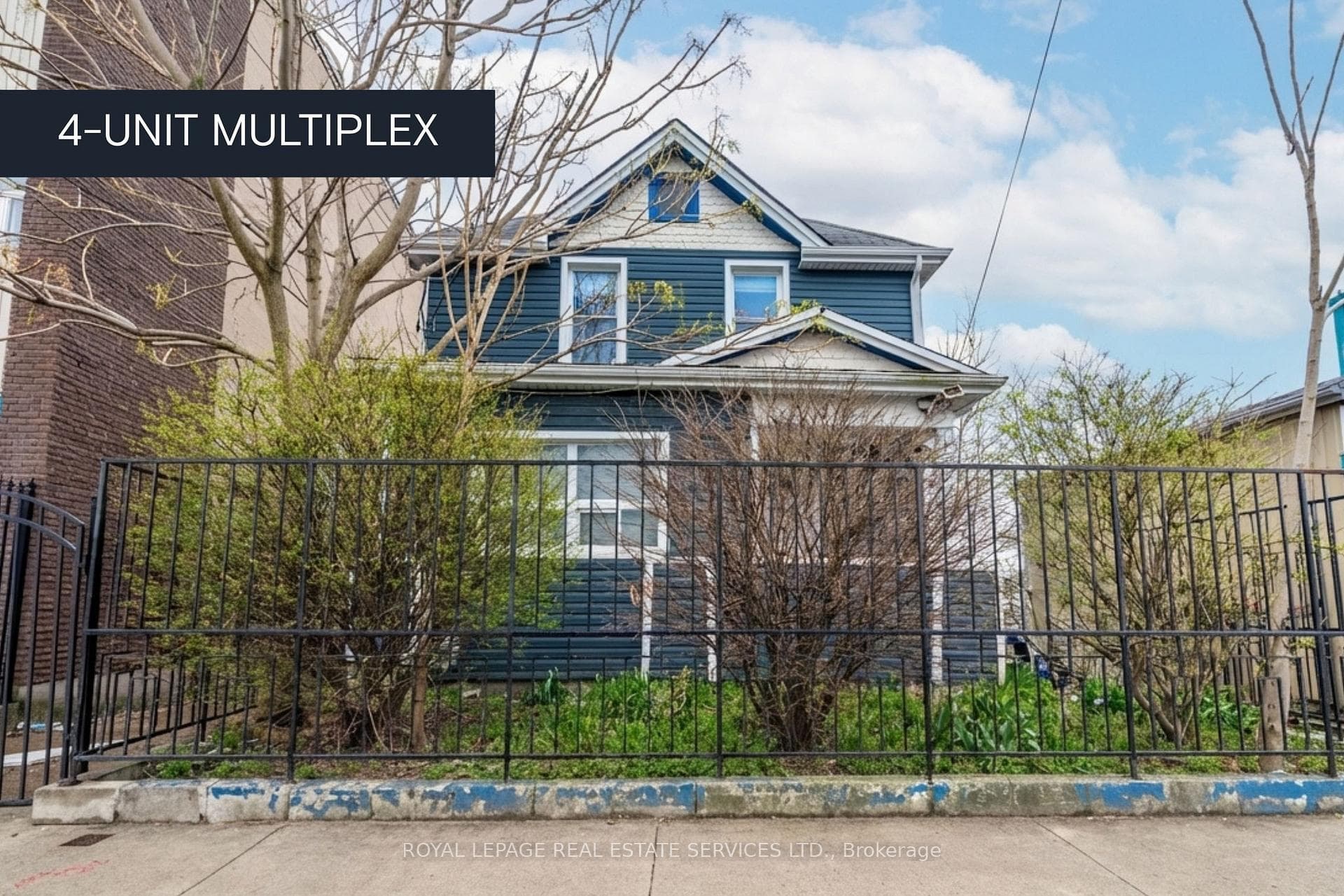 108 Queenston Street, St. Catharines, ON L2R 2Z3 - Photo 1