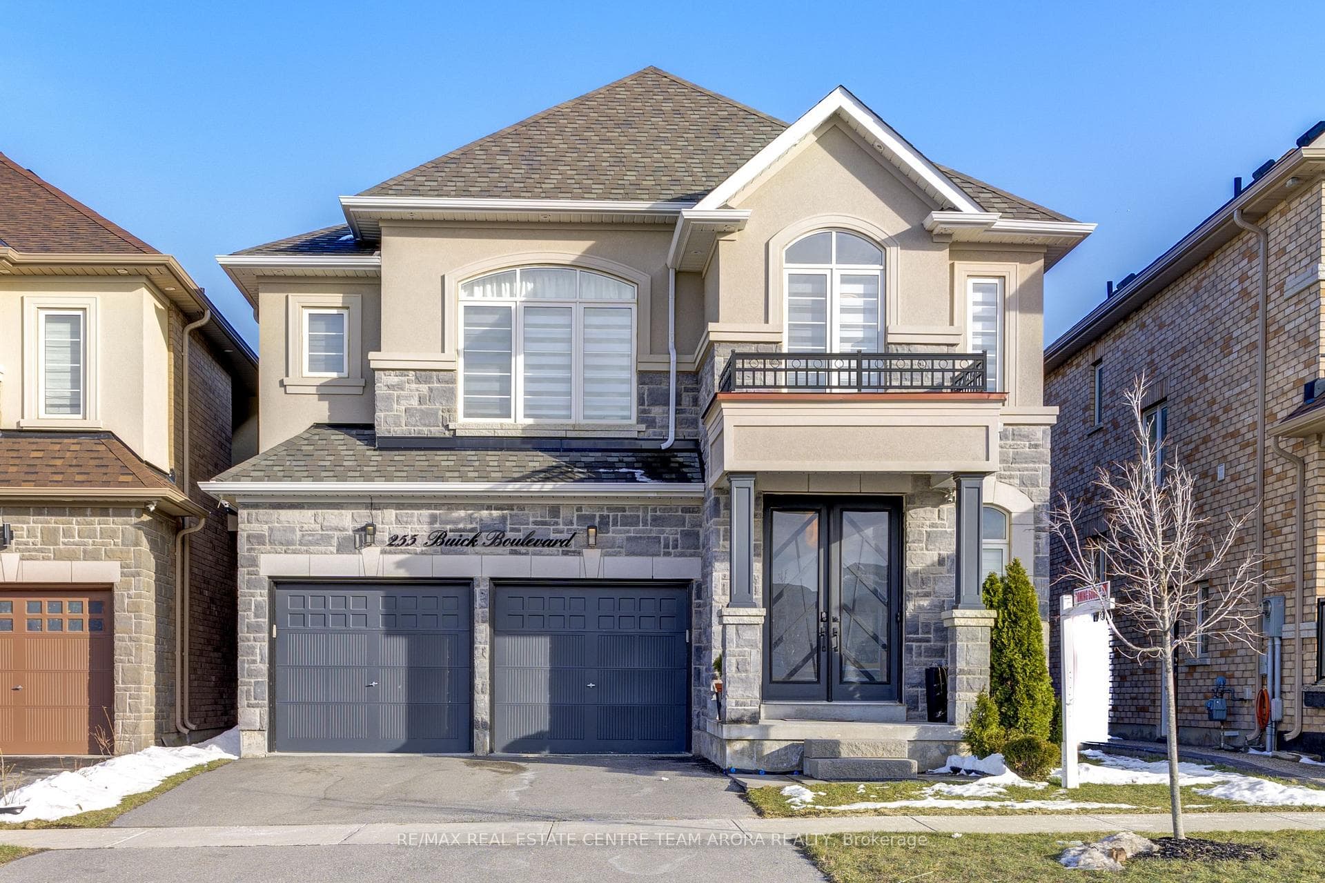 255 Buick Boulevard, Brampton, ON L7A 4M7 - Photo 1