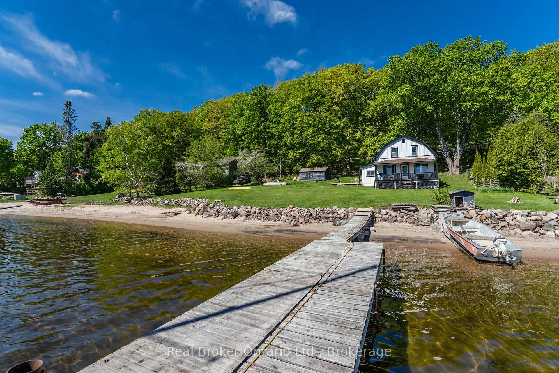 437 Champlain Road, Penetanguishene
