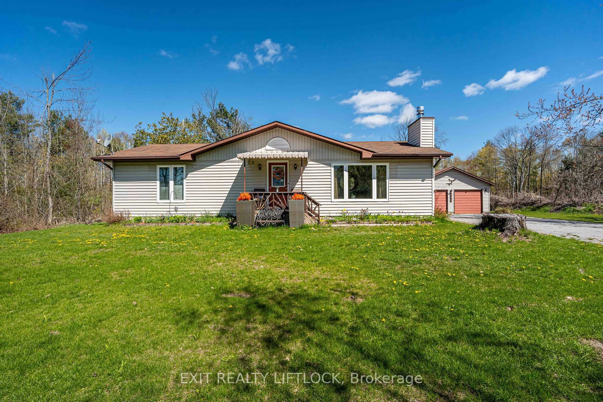 2348 18th Line, Selwyn