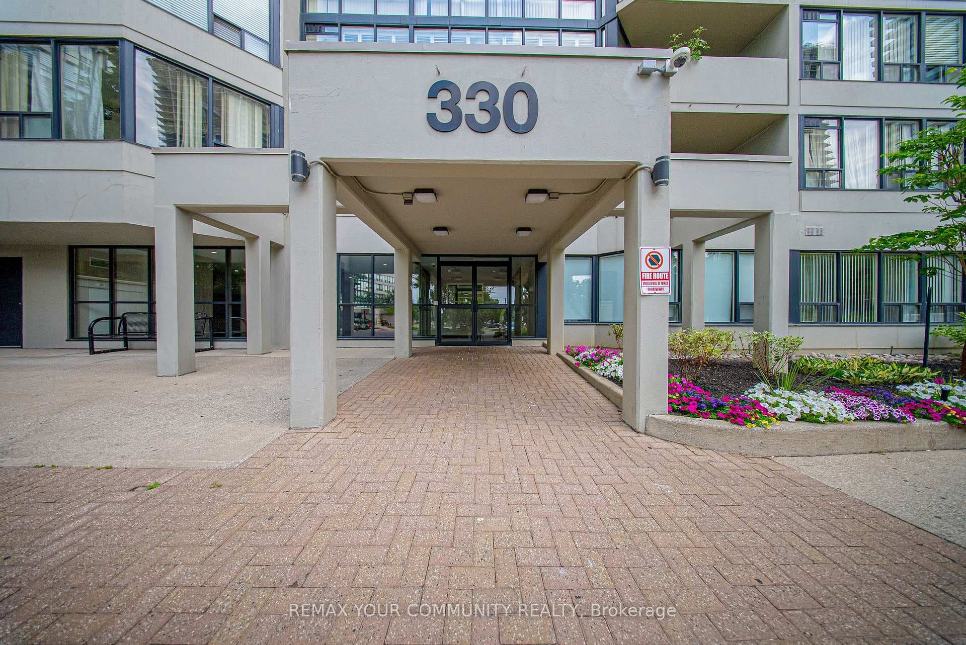 330 Rathburn Road Unit 1404, Mississauga, ON L5B 3Y1 - Photo 1