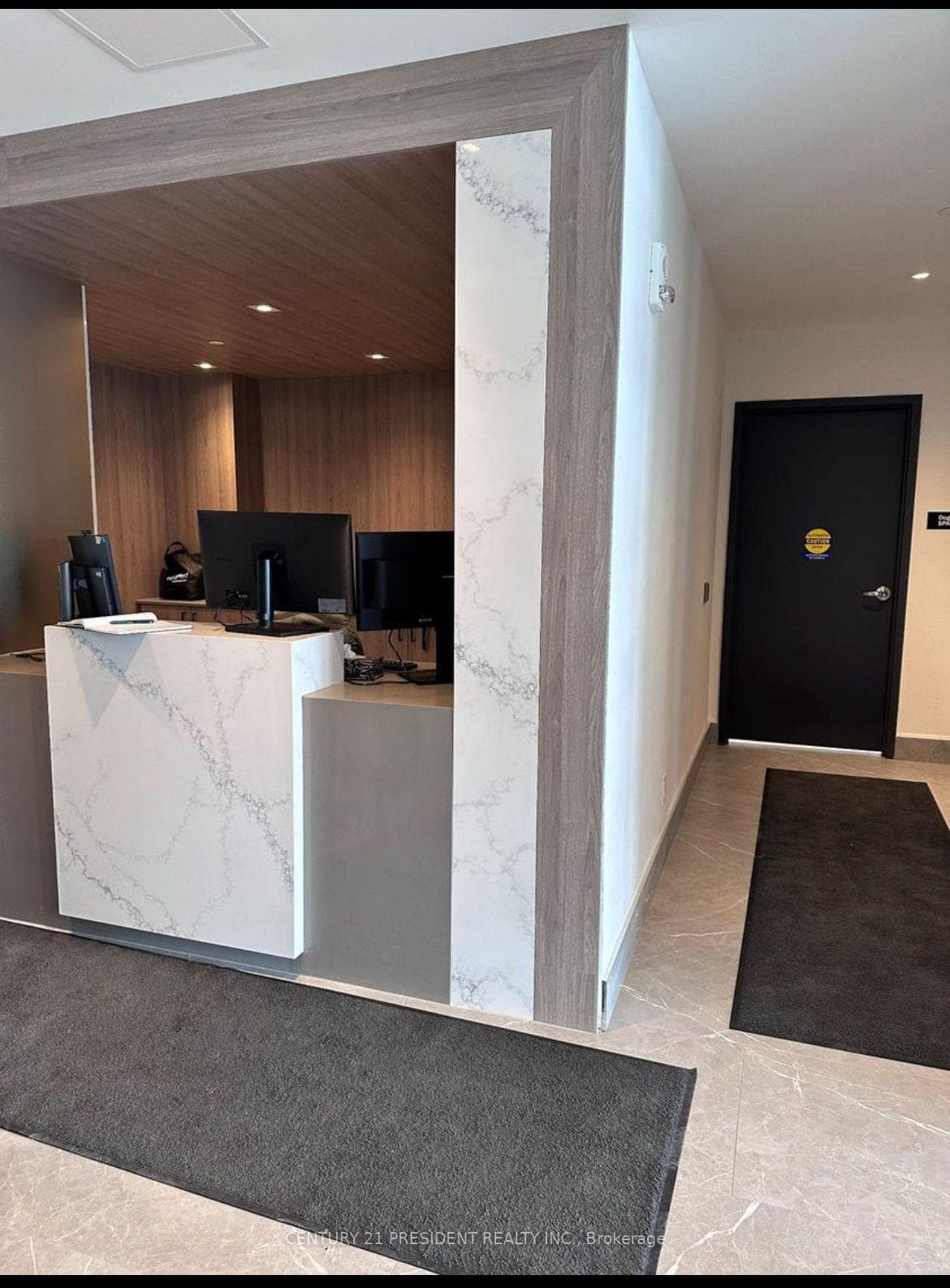 56 Lakeside Terrace Unit 701, Barrie, ON L4M 7B9 - Photo 1