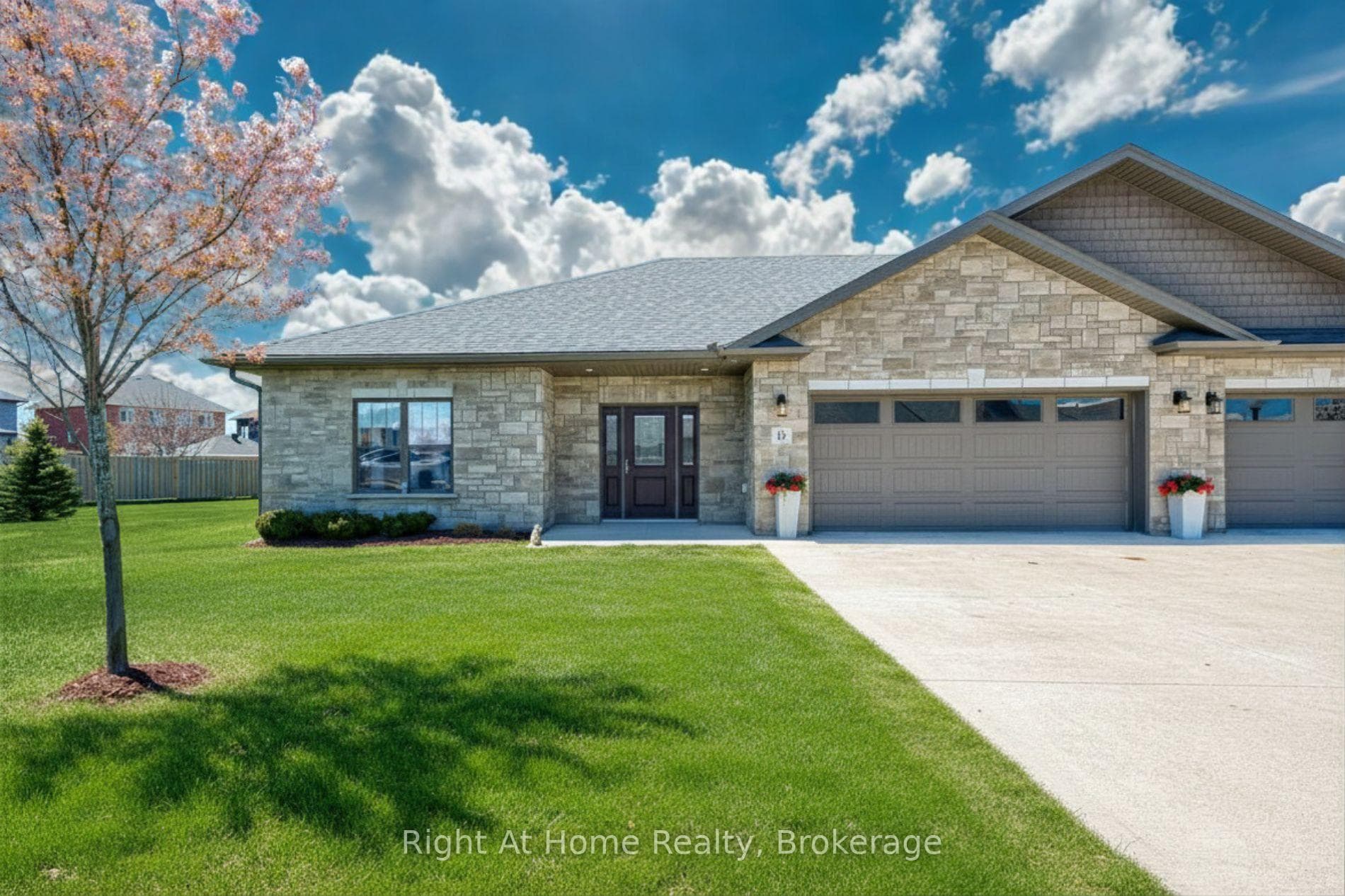1050 WATERLOO Street Unit 10, Saugeen Shores