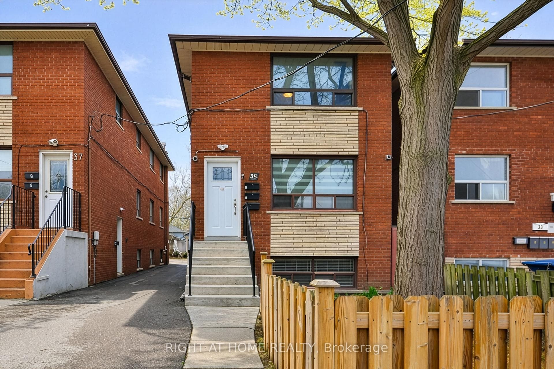 35 Fifteenth Street, Liberty Village / Parkdale / South Parkdale, ON M8V 3J3 - Photo 1