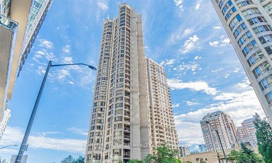 3880 Duke Of York Boulevard Unit 1401, Mississauga, ON L5B 4M7 - Photo 1