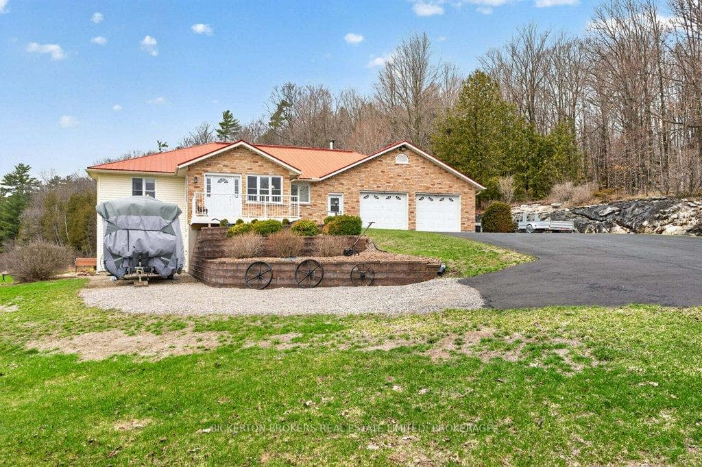 224 Big Hill Road, Leeds and the Thousand Islands