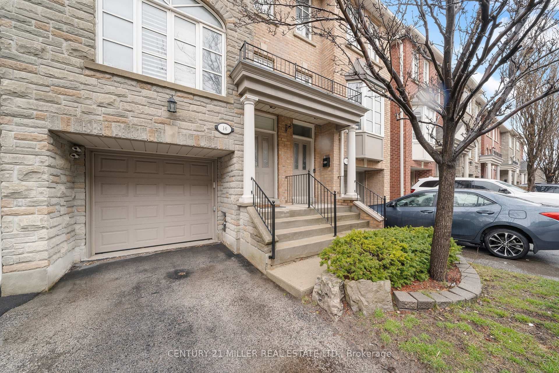 16 James Stock Path, Liberty Village / Parkdale / South Parkdale, ON M8Z 6C6 - Photo 1