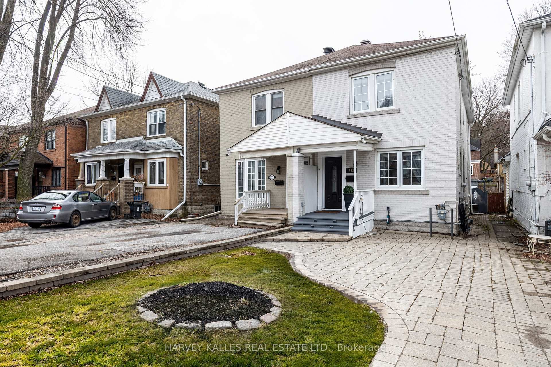 253 Broadway Avenue, Leaside / Davisville, ON M4P 1W1 - Photo 1
