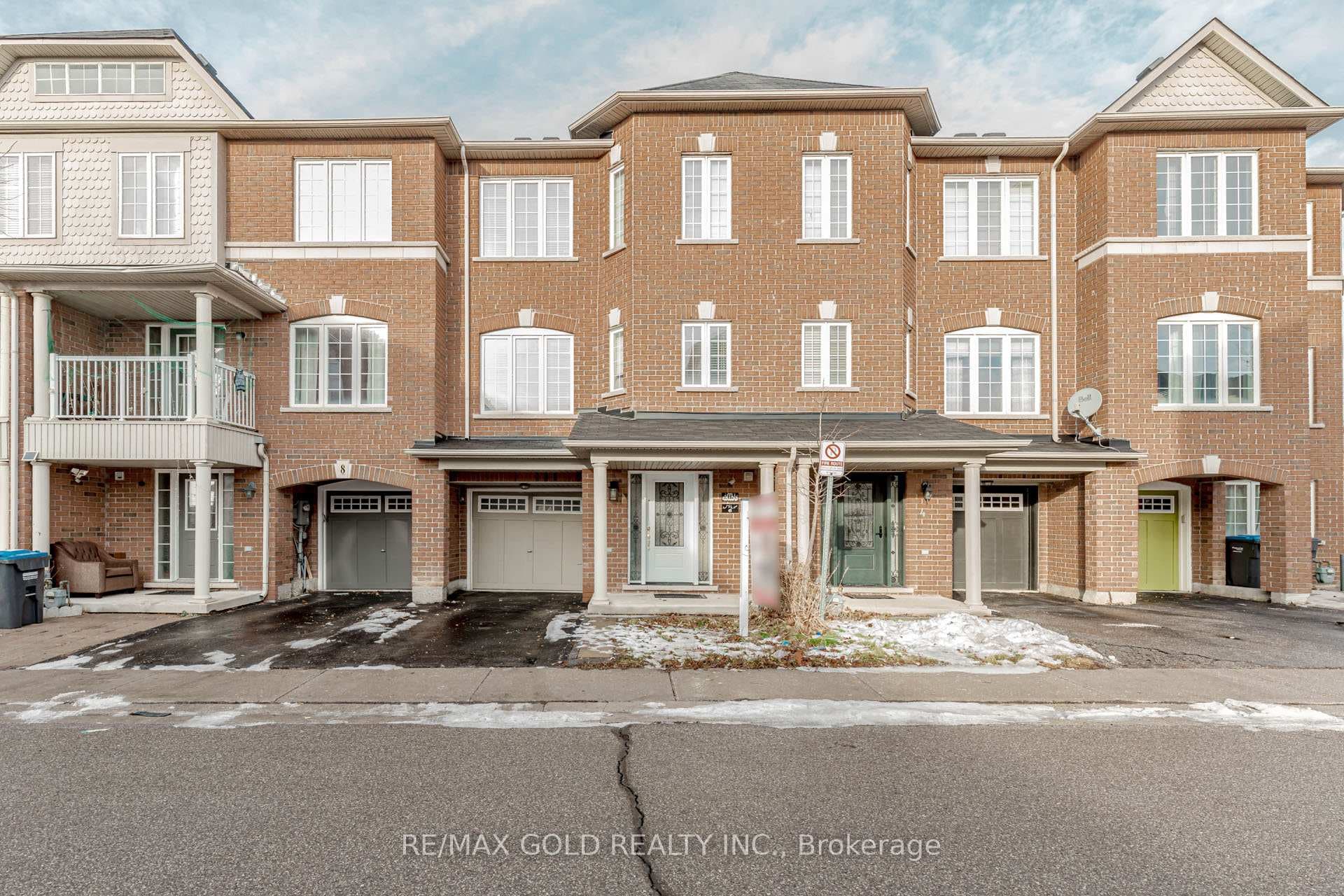 6 October Place, Brampton, ON L6Y 0R6 - Photo 1