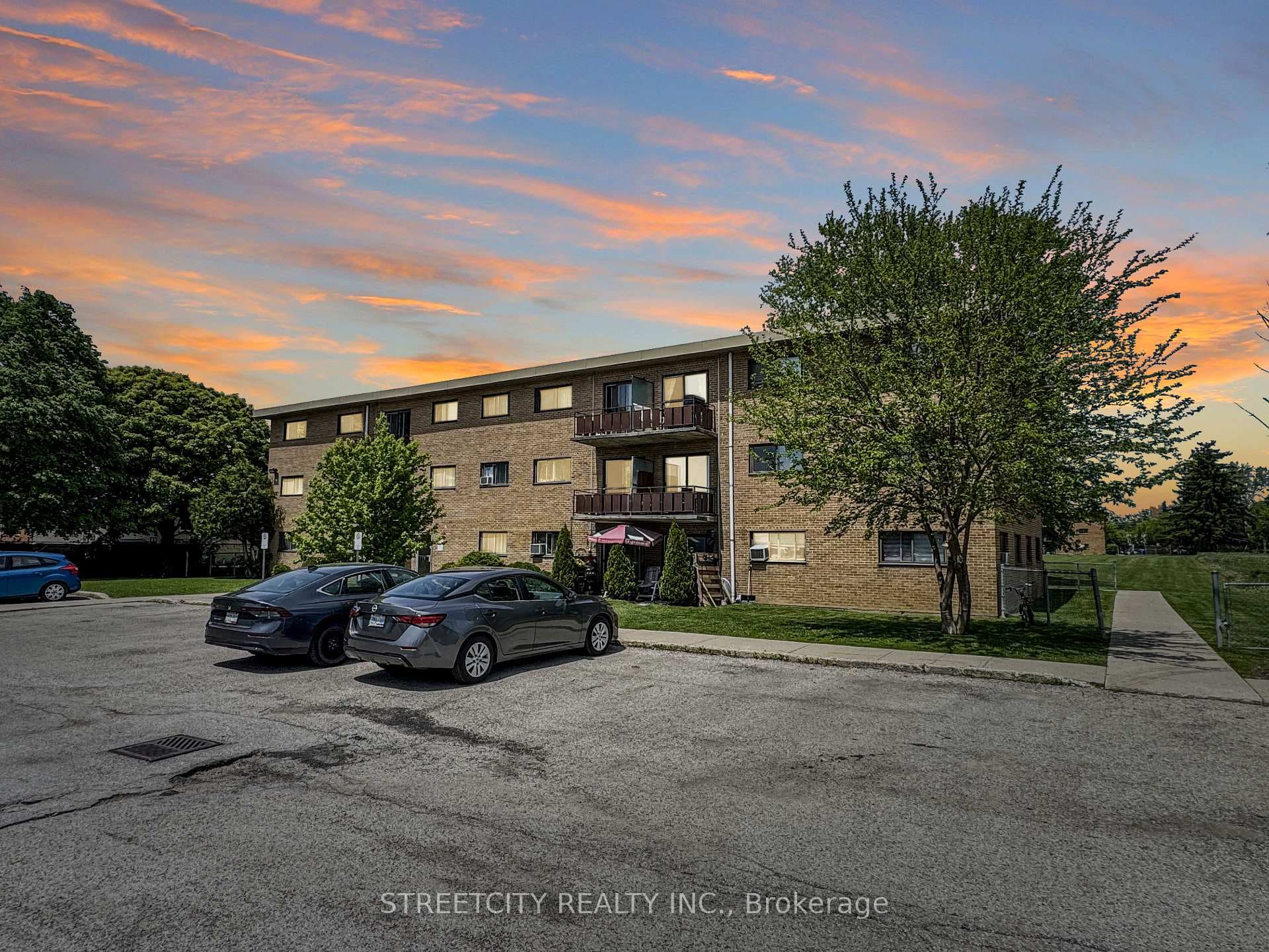 1830 Dumont Street Unit 101, London East, ON N5W 2S1 - Photo 1