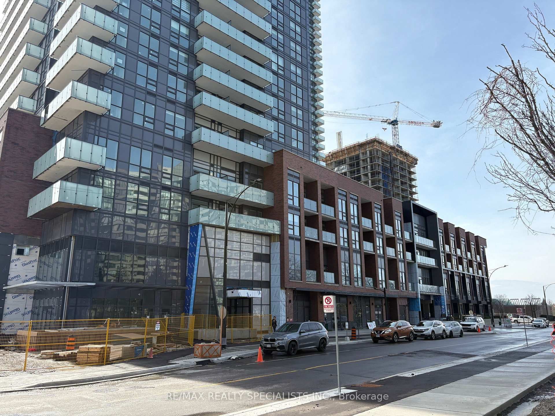 430 Square One Drive Unit 202, Mississauga, ON L5B 0L6 - Photo 1