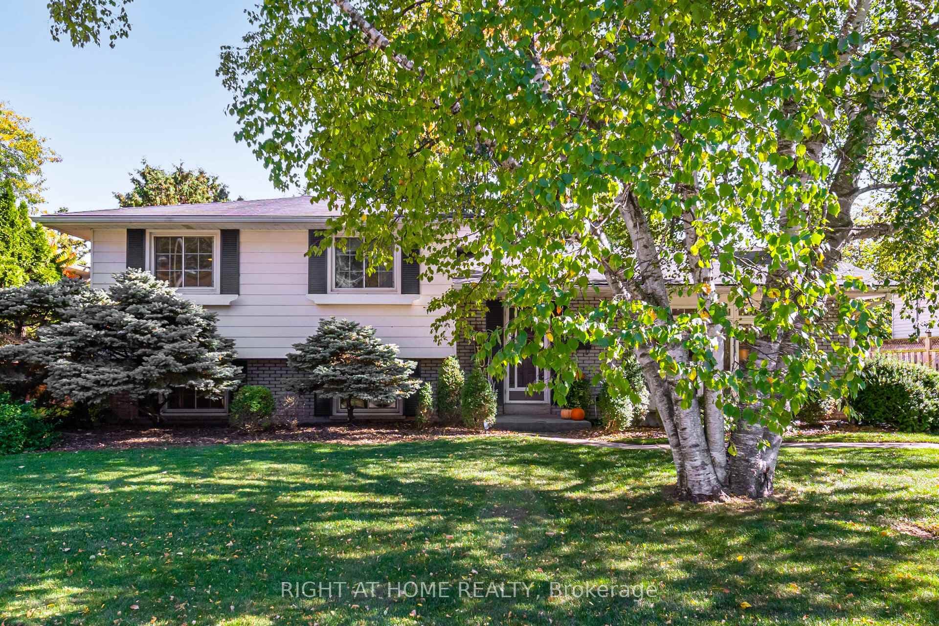 5188 Cherryhill Crescent, Burlington, ON L7L 4C4 - Photo 1
