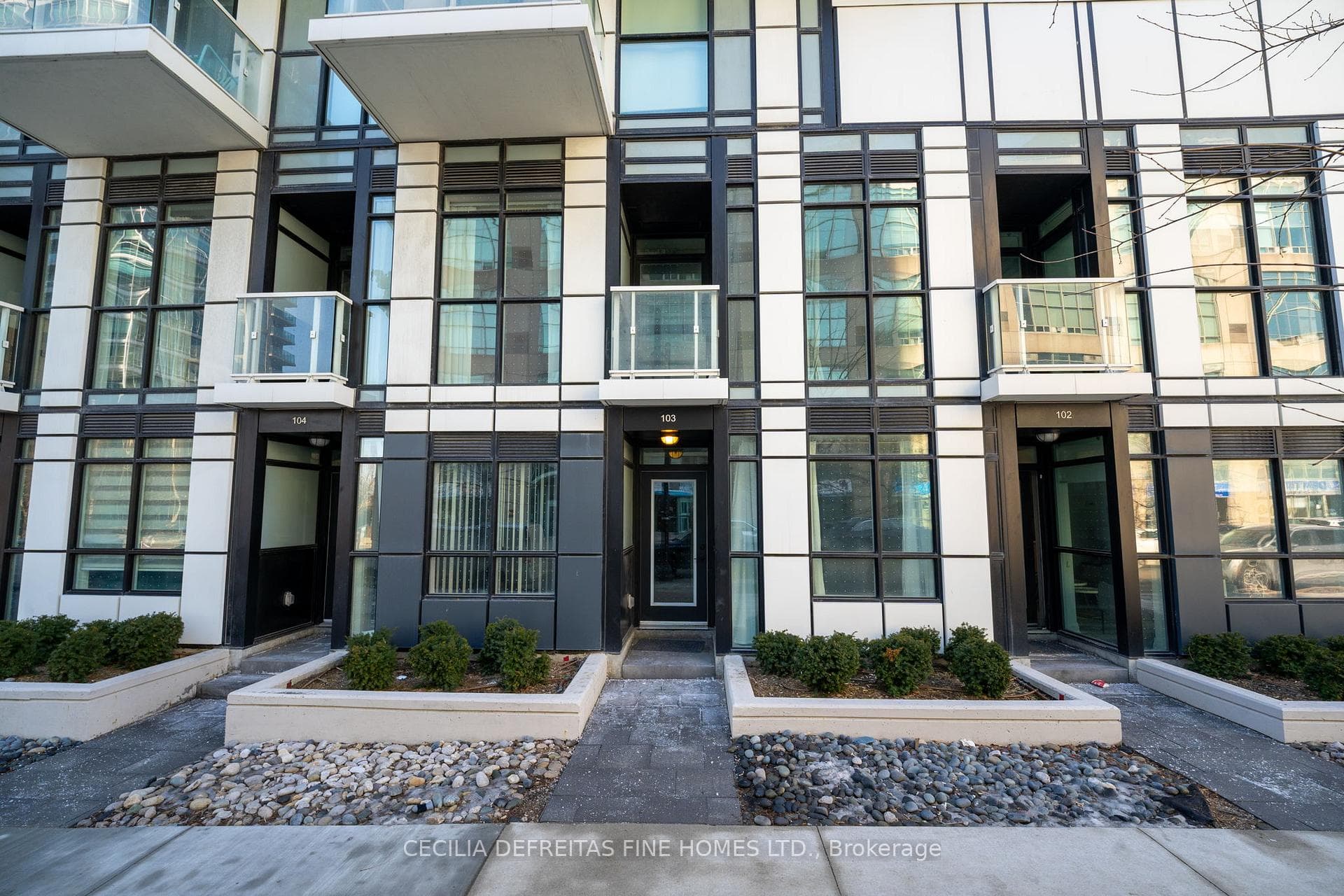 251 Manitoba Street Unit 103, Liberty Village / Parkdale / South Parkdale, ON M8Y 0C7 - Photo 1