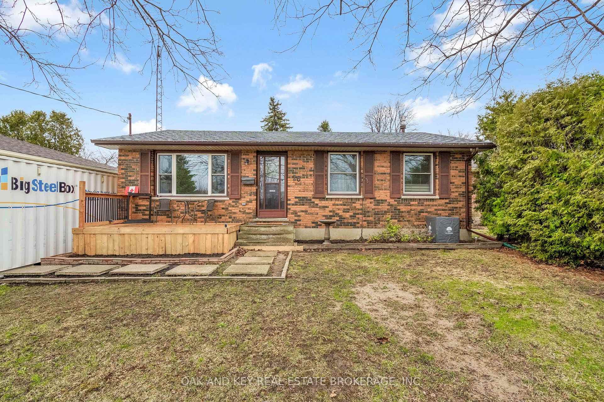 26 Sinclair Avenue, St. Thomas, ON N5R 3A8 - Photo 1