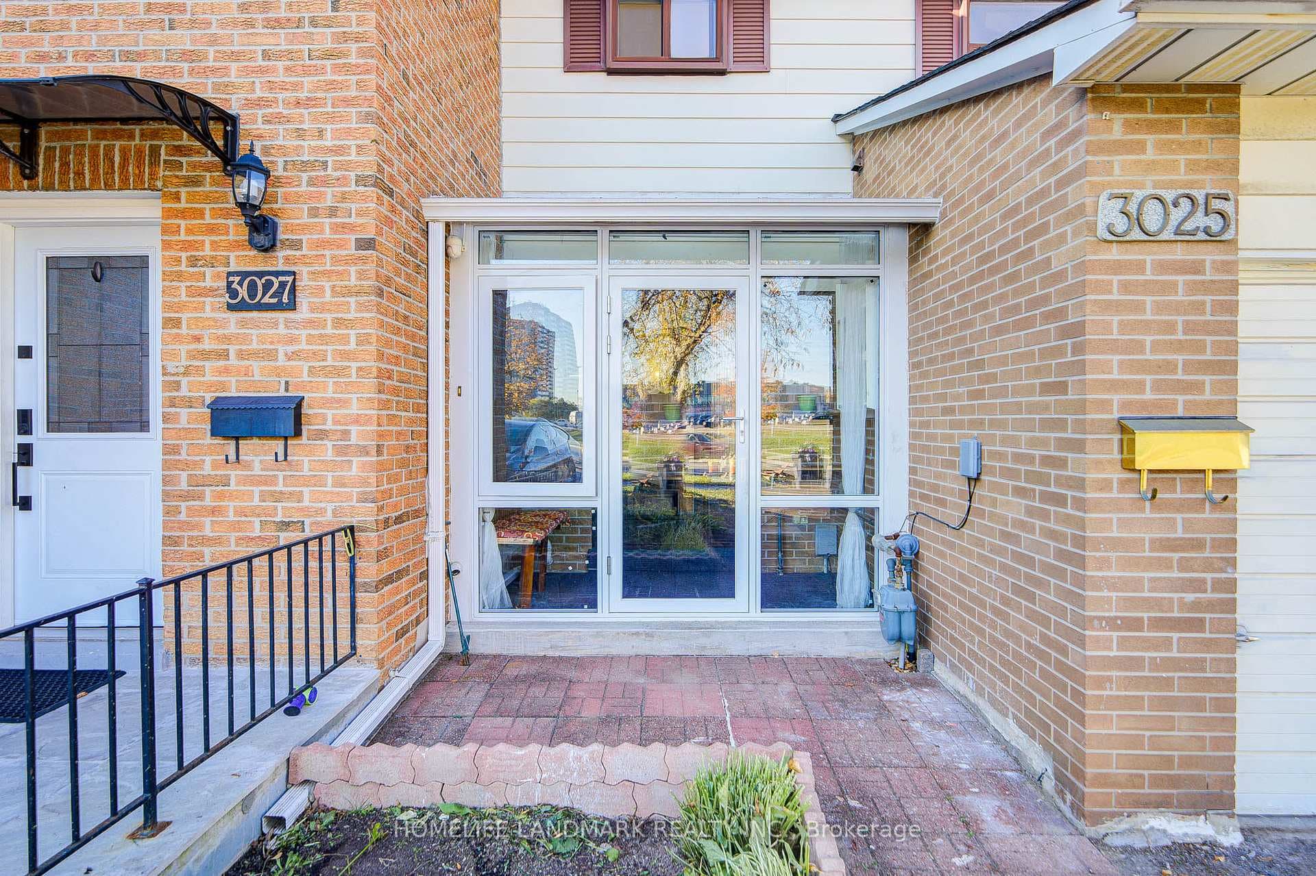 3025 Bridletowne Circle, Scarborough Village / Eglinton East, ON M1W 2C9 - Photo 1