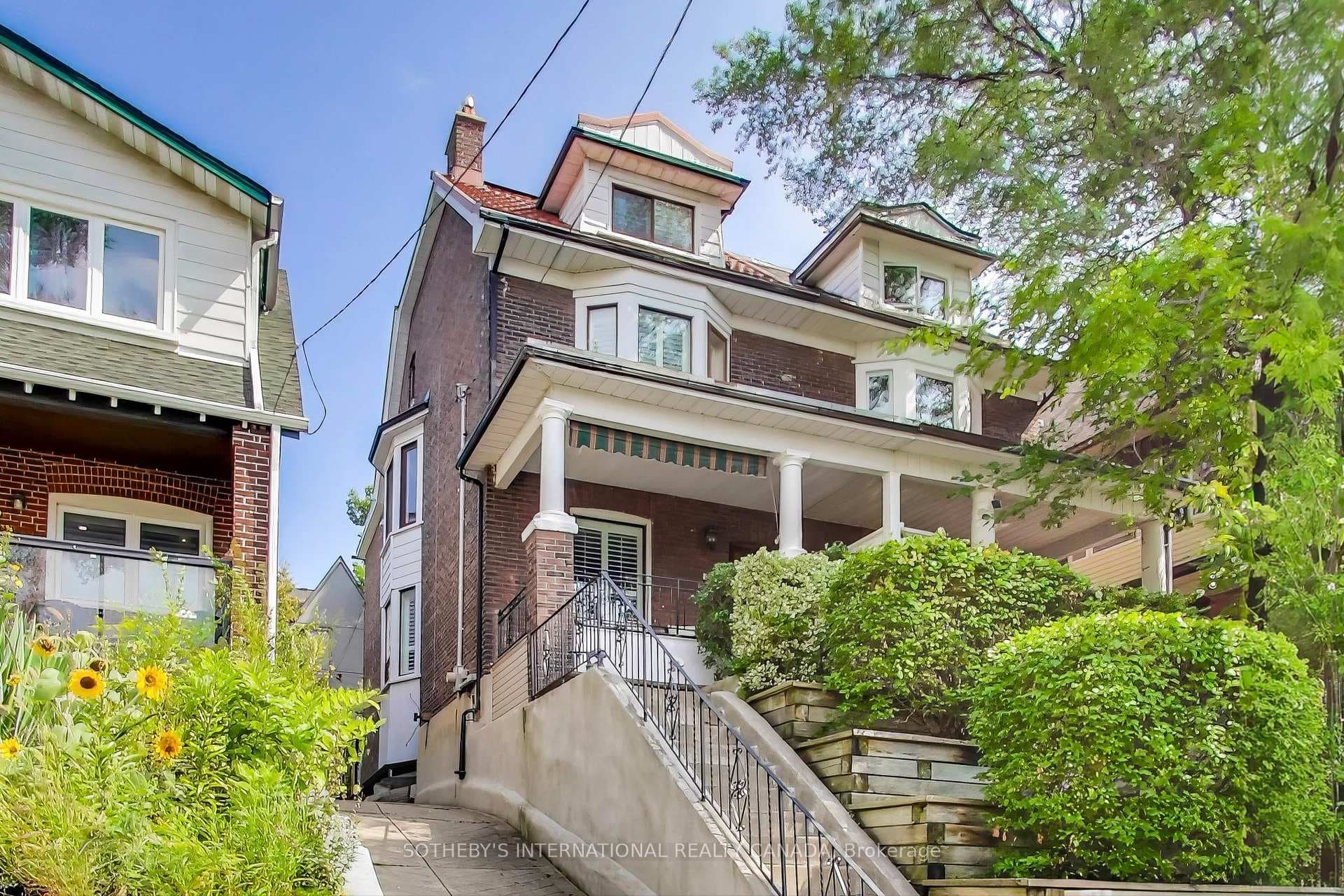 159 Glenmount Park Road, The Beaches / Upper Beaches, ON M4E 2N3 - Photo 1