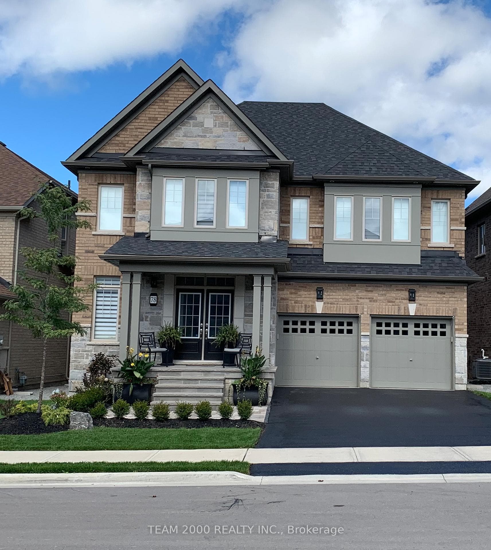 78 Walter English Drive, East Gwillimbury, ON L9N 0S1 - Photo 1