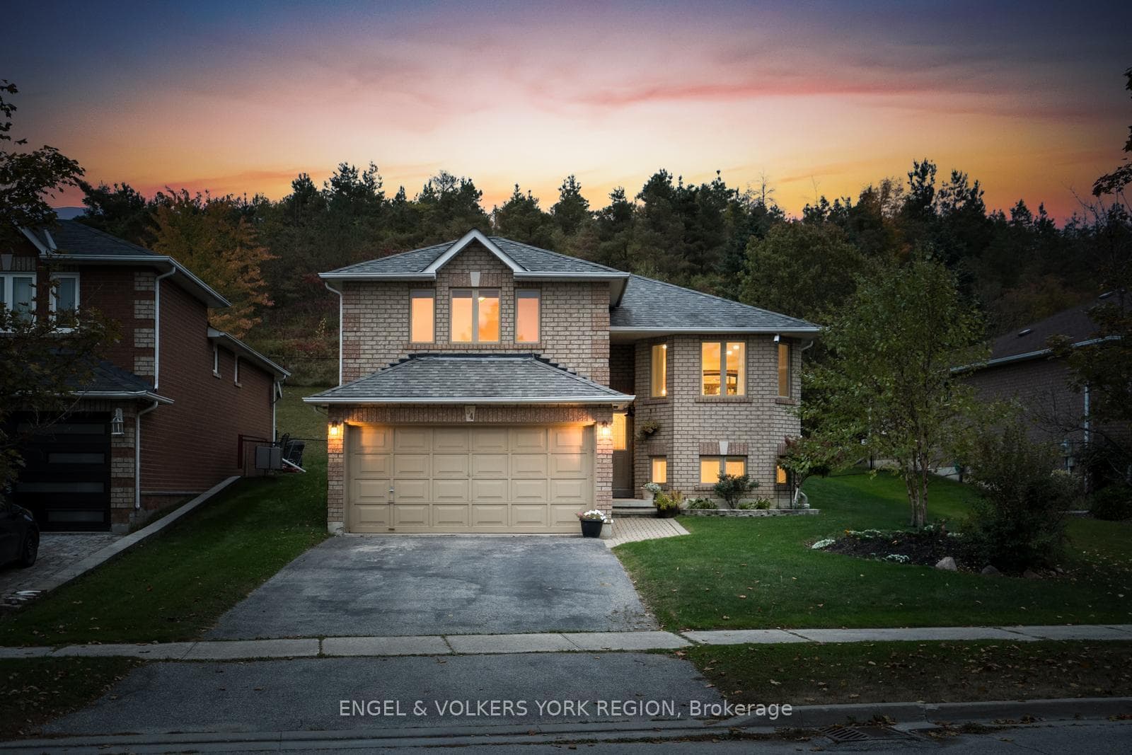 34 Sunkist Valley Road, Caledon, ON L7E 1T1 - Photo 1