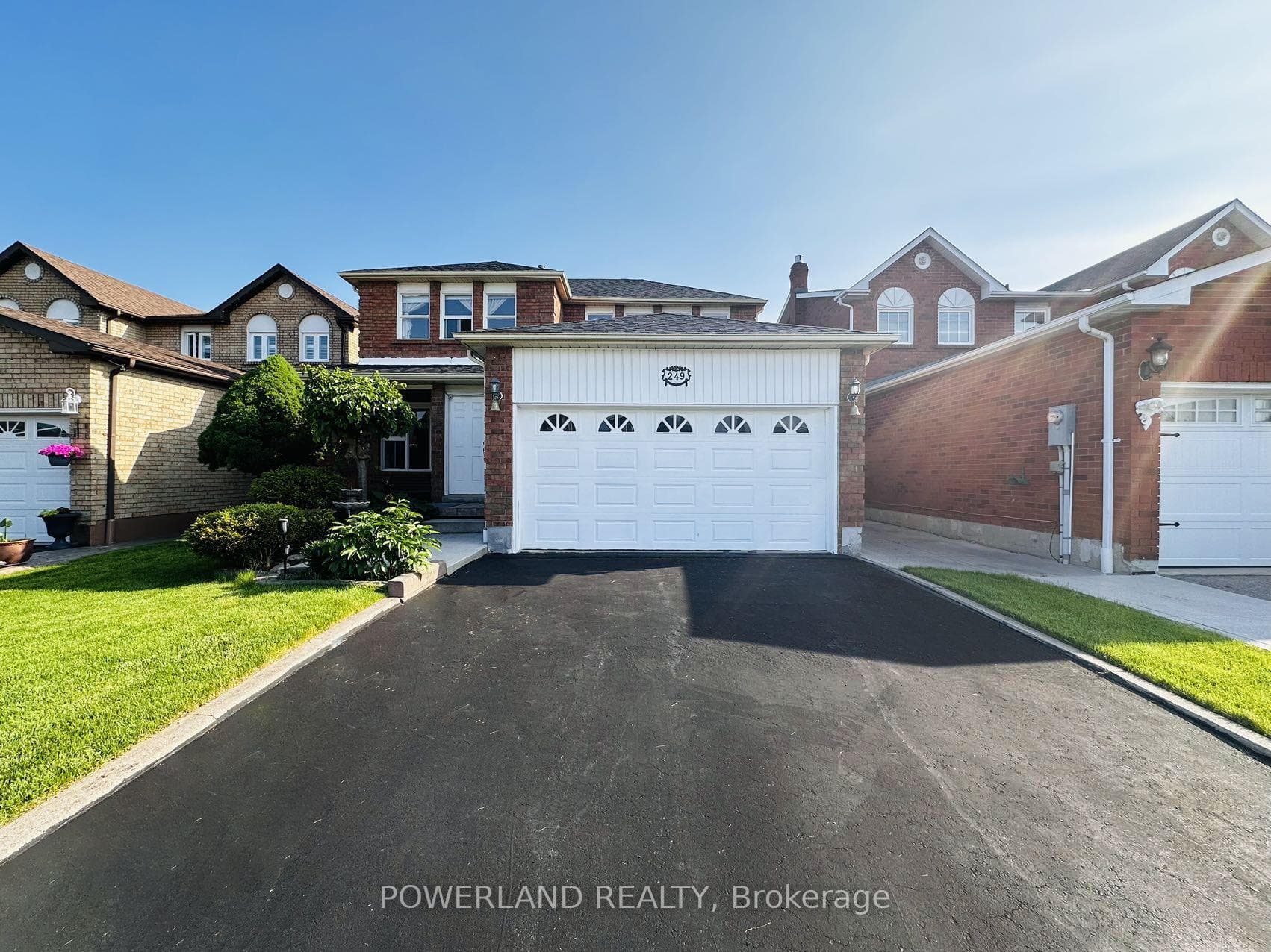 249 Vodden Street, Brampton
