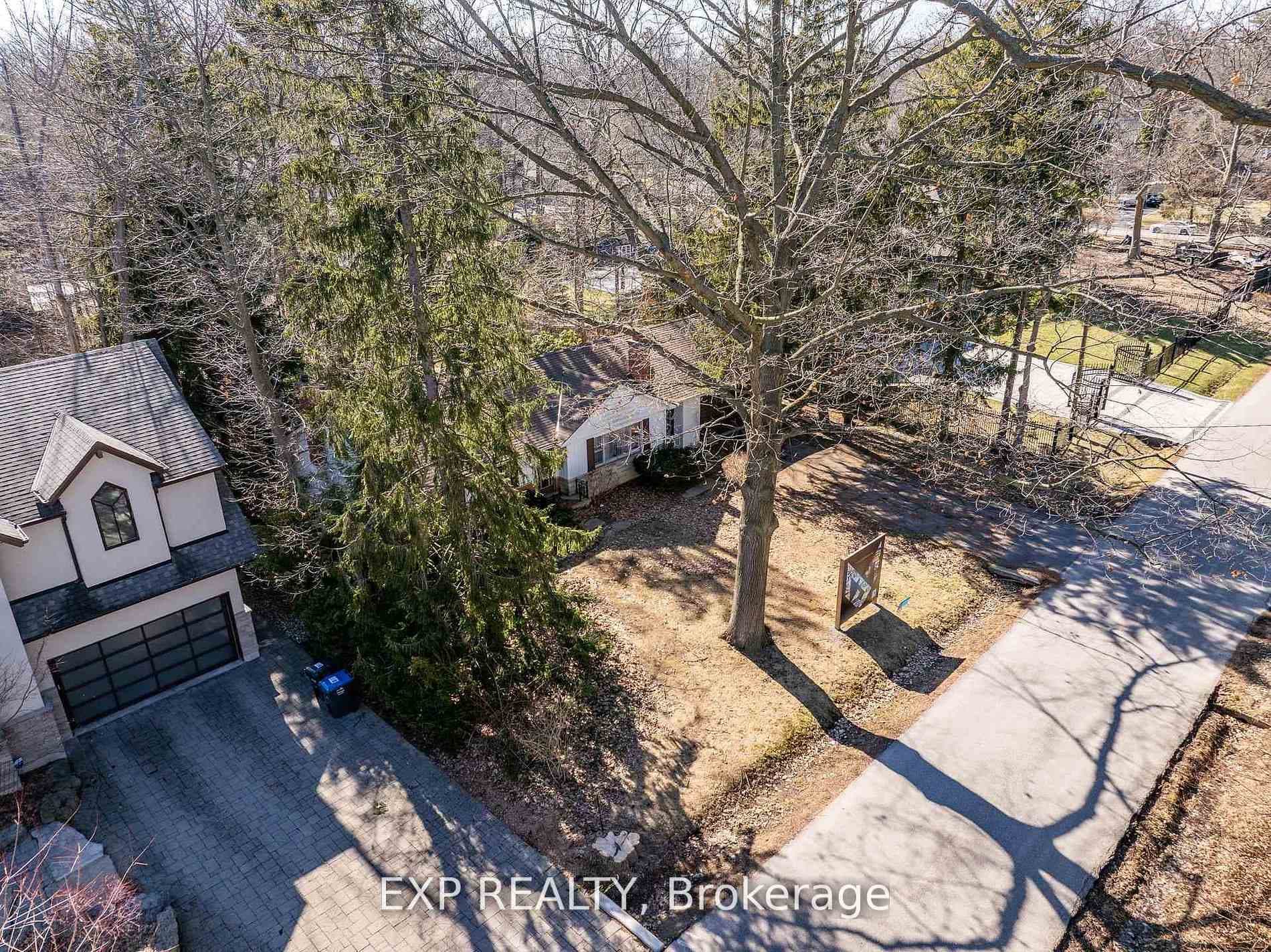 1252 Mona Road, Mississauga, ON L5G 3A1 - Photo 1