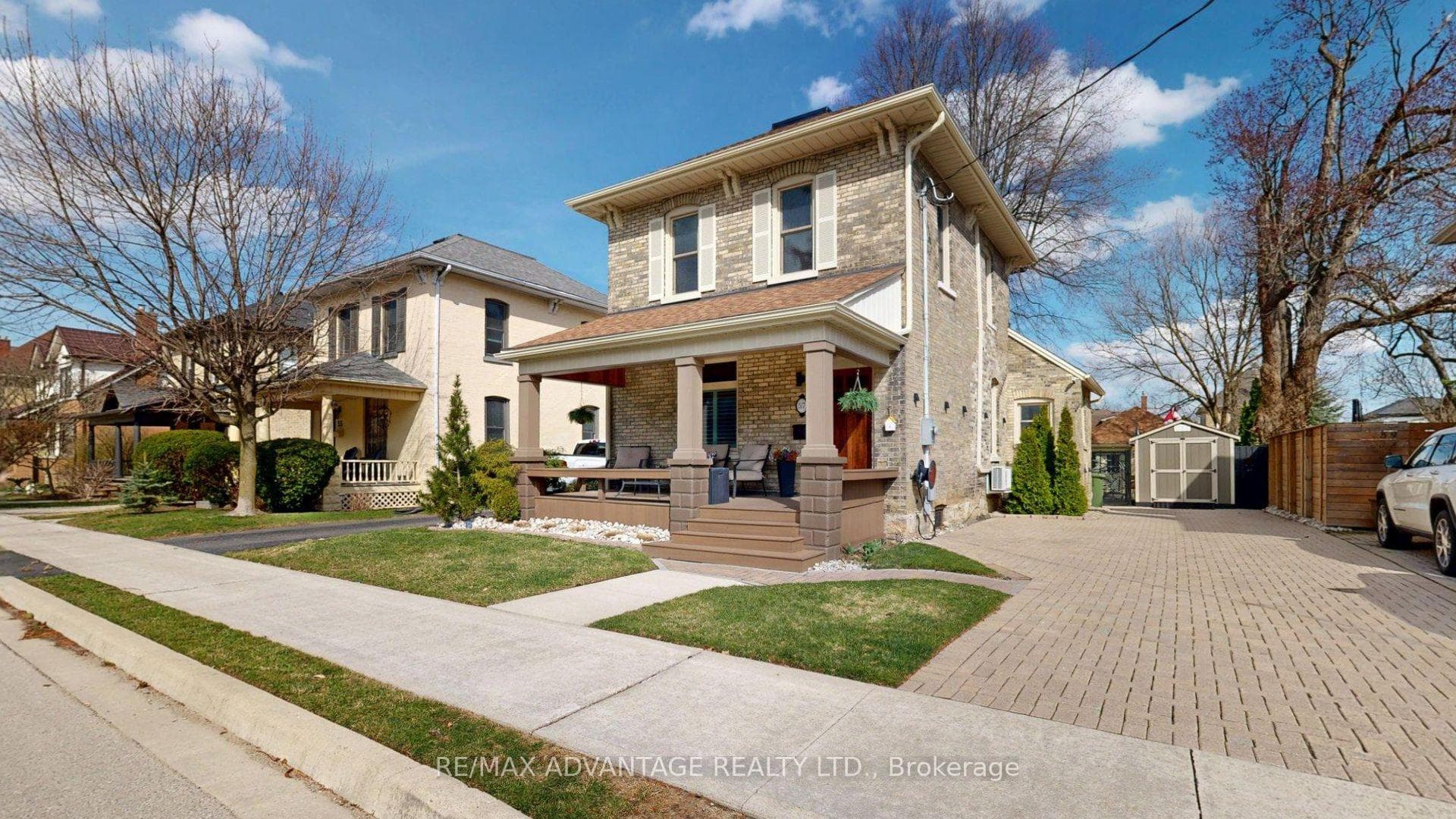 57 Queen Street, St. Thomas, ON N5R 3J4 - Photo 1