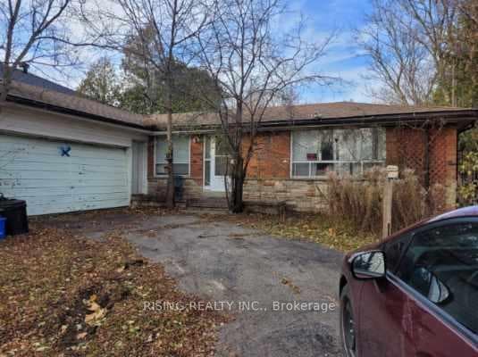 176 May Avenue, Richmond Hill, ON L4C 3S6 - Photo 1