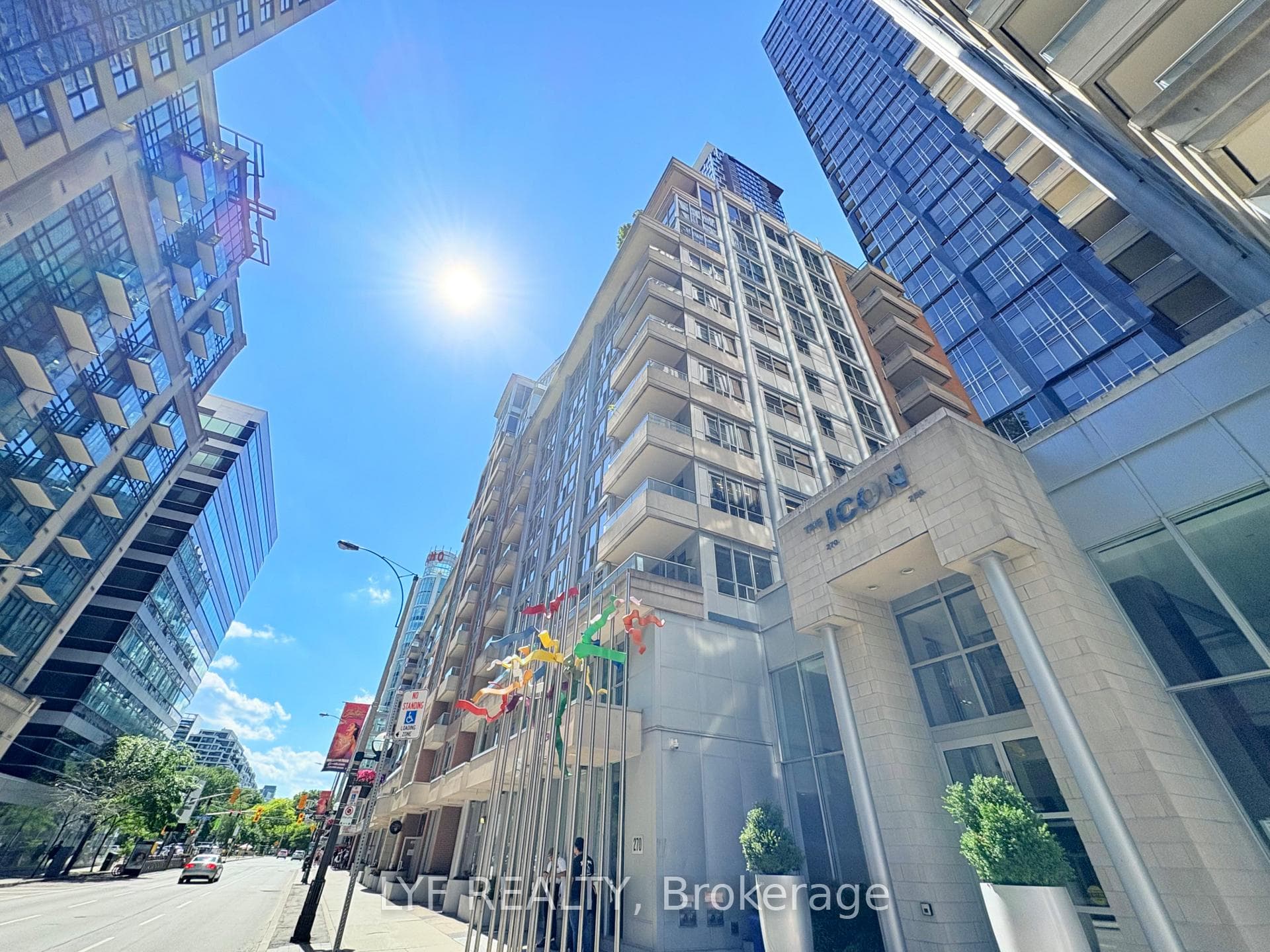 270 Wellington Street Unit 624, Downtown Toronto / Waterfront, ON M5V 3P5 - Photo 1