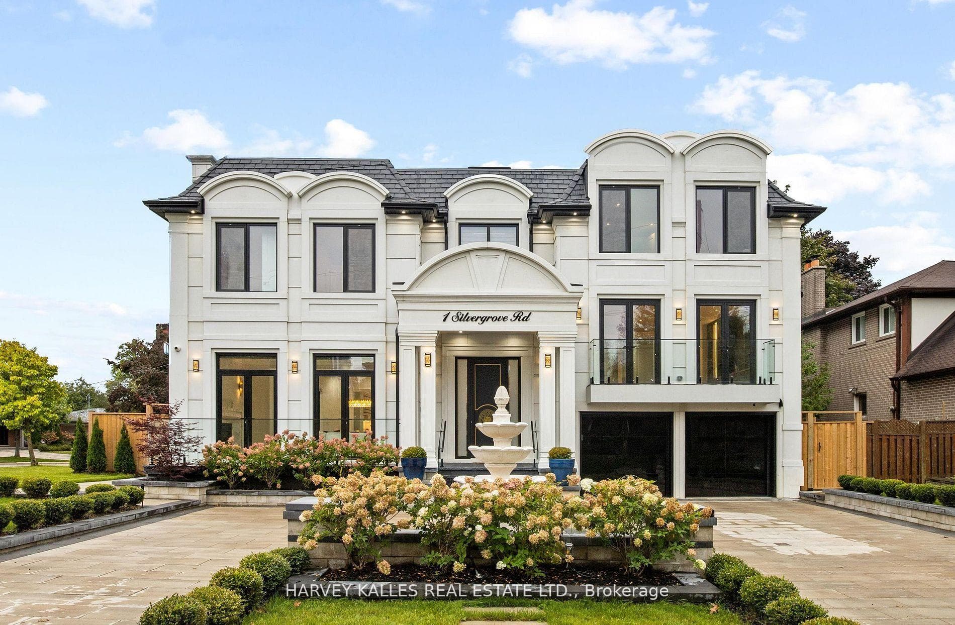 1 Silvergrove Road, Bridle Path / York Mills / Hoggs Hollow, ON M2L 2N5 - Photo 1
