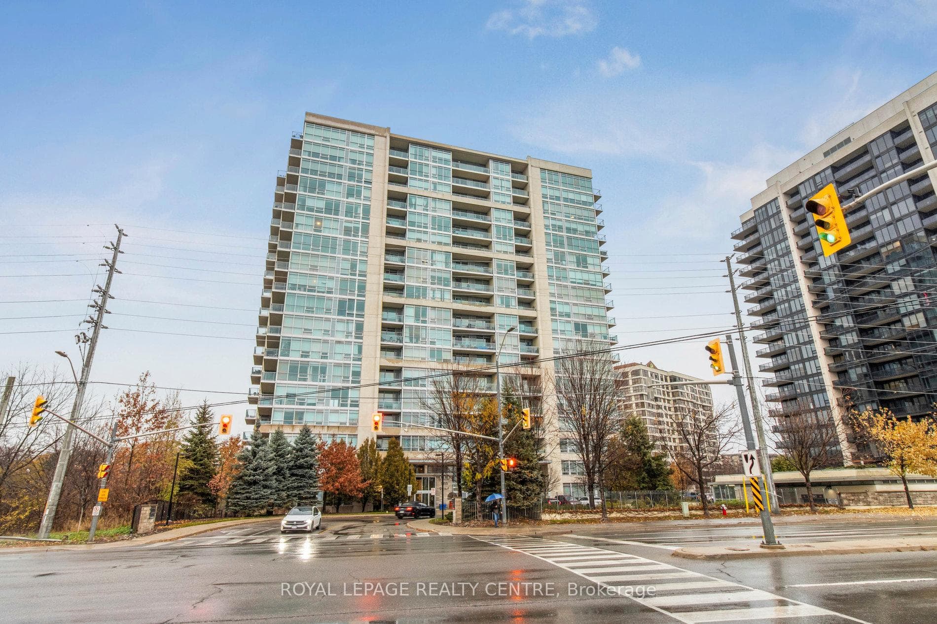 1055 Southdown Road Unit 1503, Mississauga, ON L5J 0A3 - Photo 1