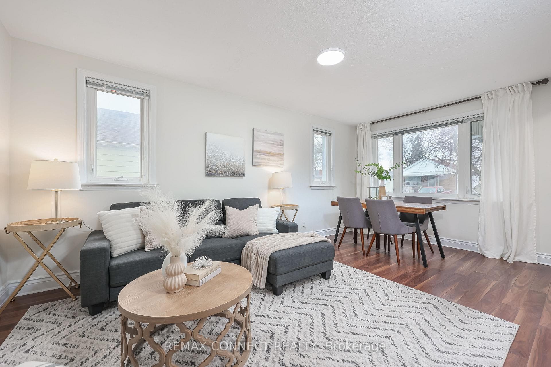 101 Phillip Avenue, Birch Cliff / Cliffside