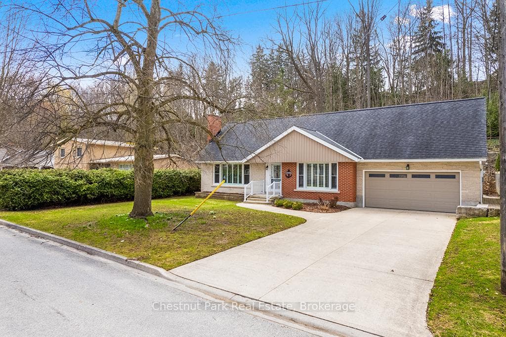 360 2nd Avenue, Owen Sound, ON N4K 4L7 - Photo 1