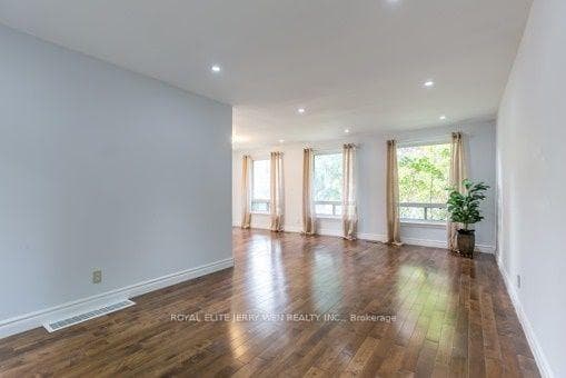 49 Hobart Drive, Hillcrest Village / Bayview Village, ON M2J 3J8 - Photo 1