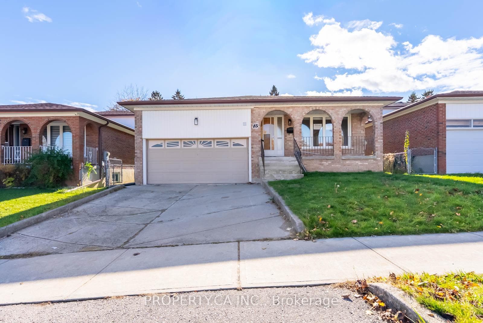 15 Riant Street Unit Main, Scarborough Town Centre, ON M1M 3S8 - Photo 1
