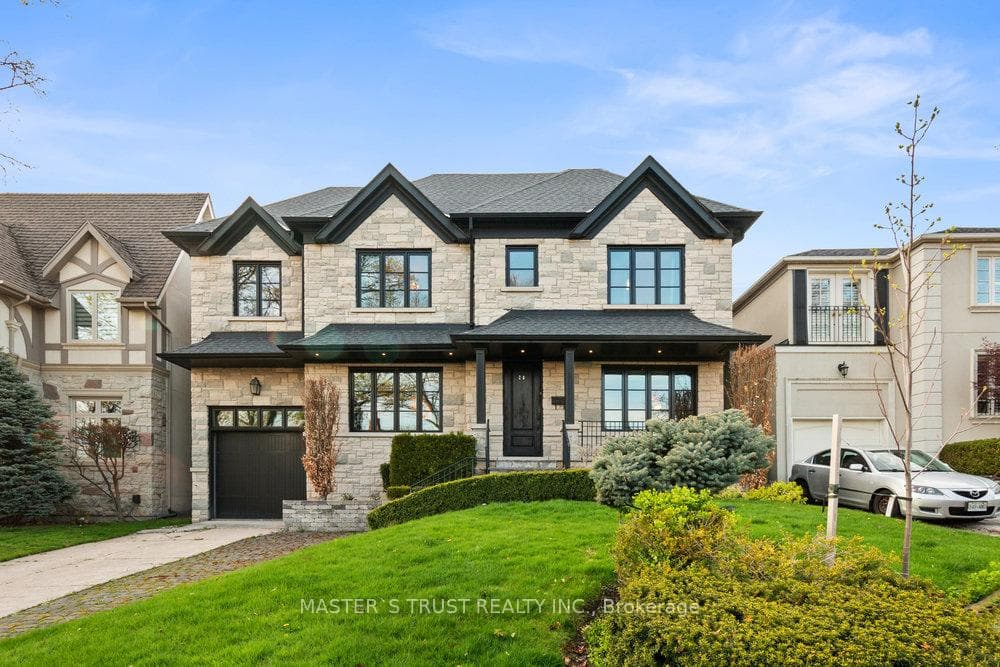 28 Forest Ridge Drive, Lawrence Park / Bedford Park, ON M6B 1H3 - Photo 1