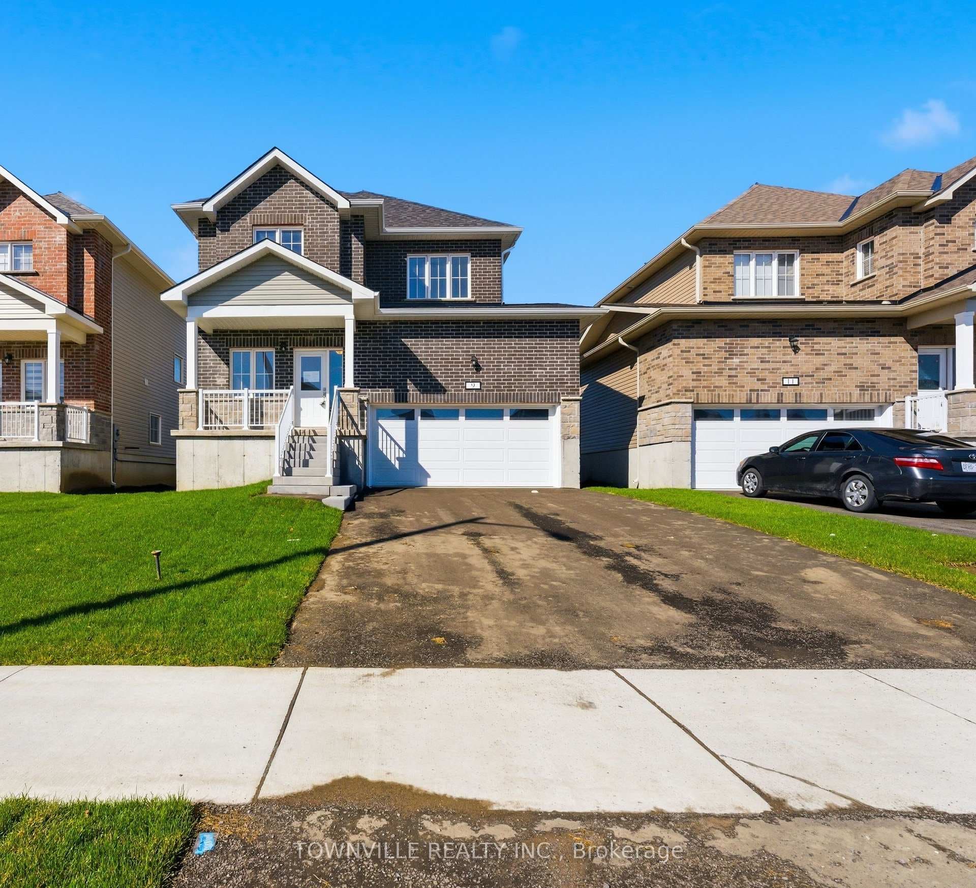 9 Bradden Crescent, Belleville