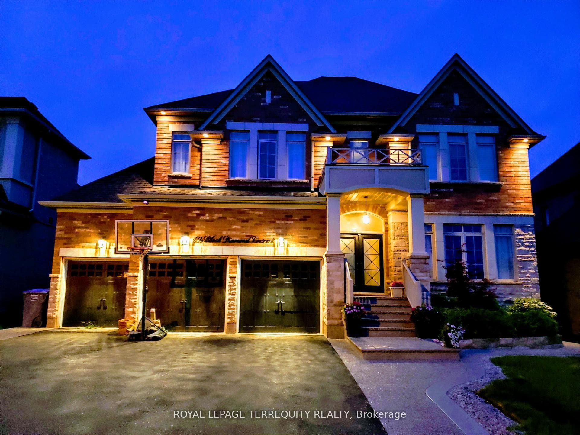 19 Black Diamond Crescent, Brampton, ON L6X 0V8 - Photo 1